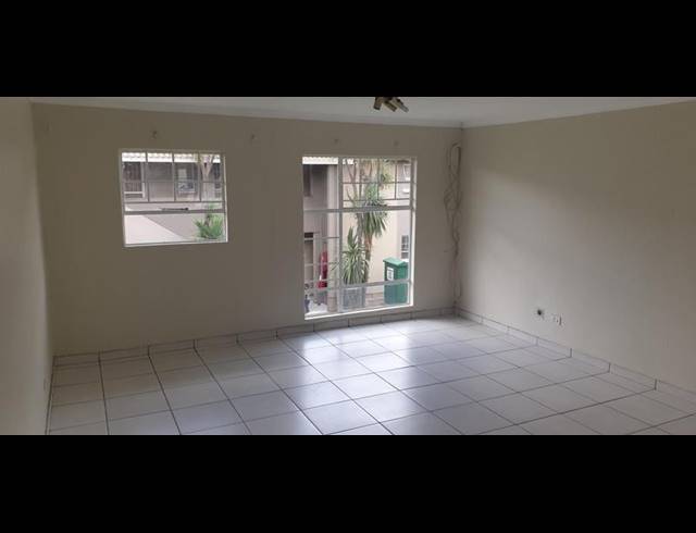 2 BEDROOM APARTMENT FOR SALE IN RAVENSWOOD